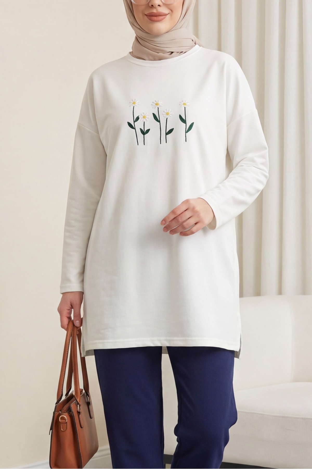Round Neck Cotton Tunic with Daisy Embroidery -White