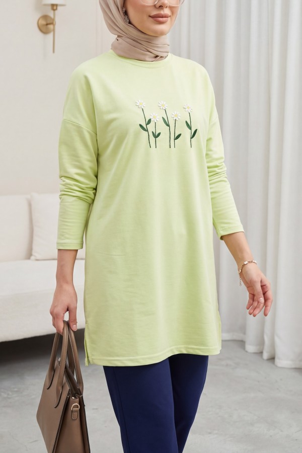 تونيك قطني برقبة دائرية مطرز بزهرة الأقحوان -أصفر فاتح