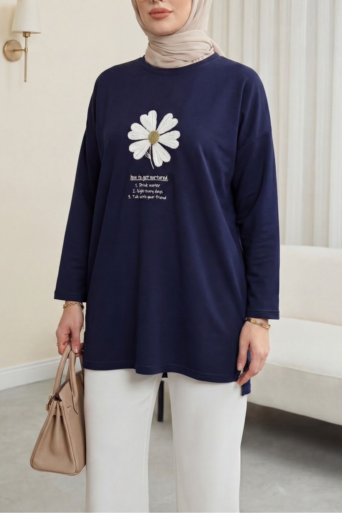 Önü Çiçek Nakışlı Bisiklet Yaka Penye Tunik -Laci