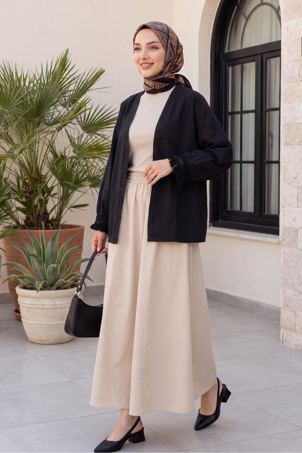 Kolları Püsküllü Beli Kemerli Keten Kimono  -Siyah