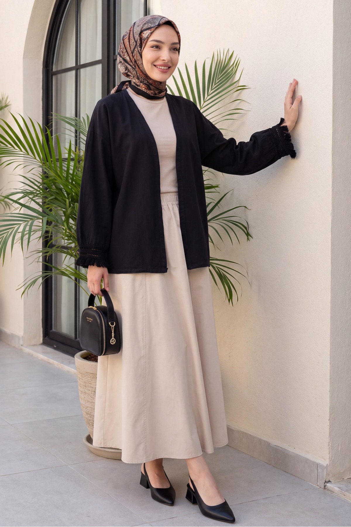 Kolları Püsküllü Beli Kemerli Keten Kimono  -Siyah