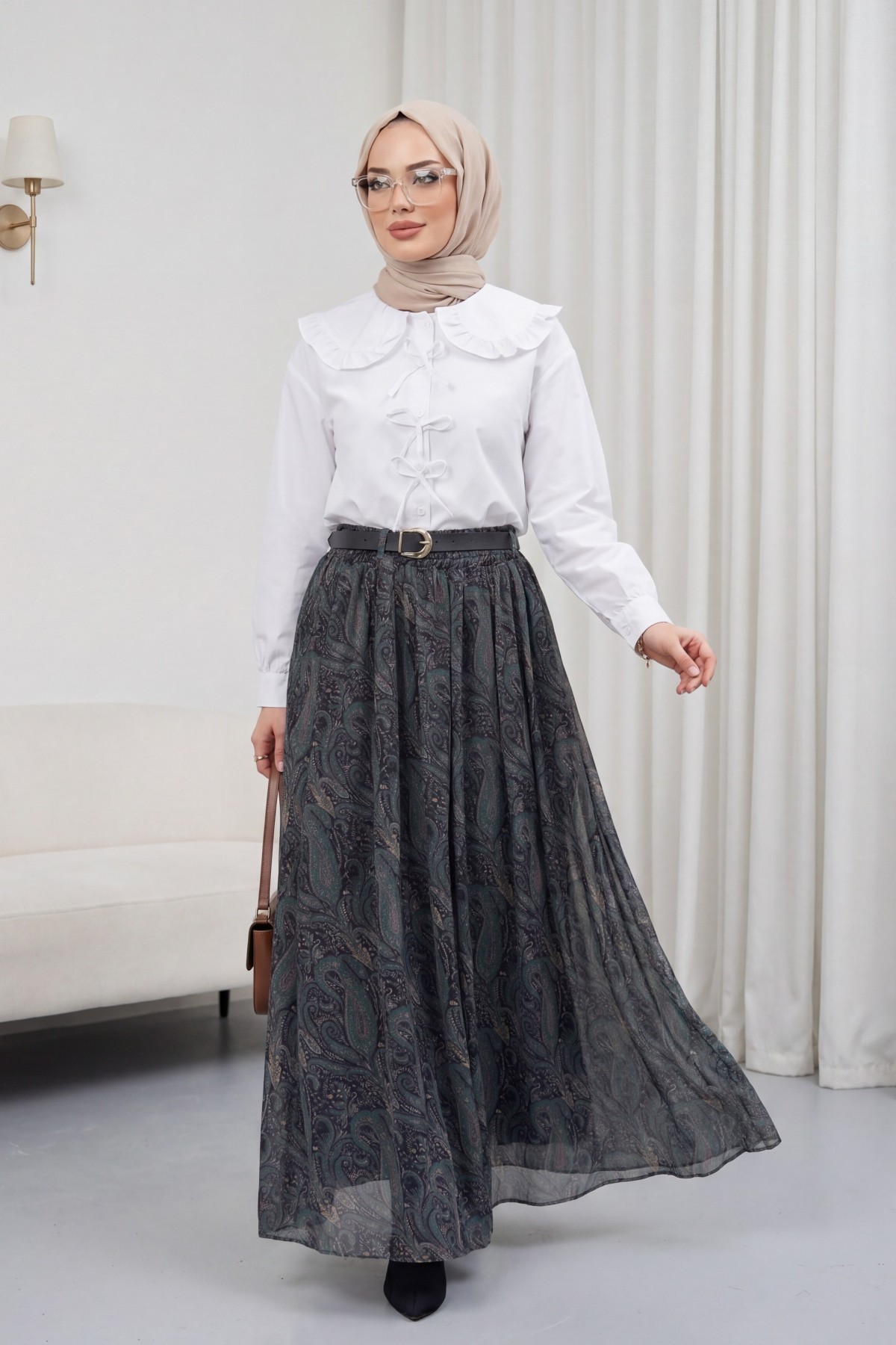 تنورة من التول منقوشة مبطنة بحزام وخصر مطاطي  -بترولي