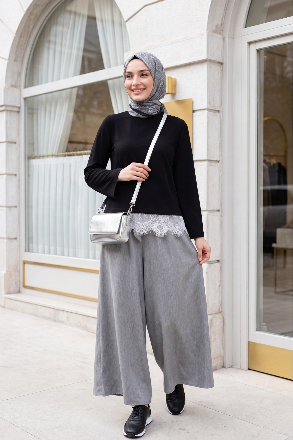 Linen-look skirt/pants with elasticated waist, belt, and pockets. -Grey
