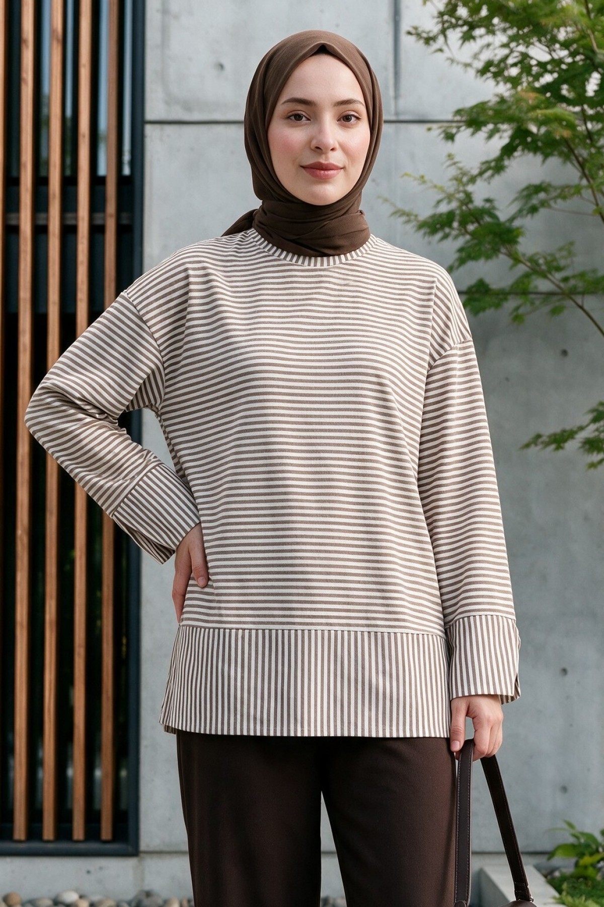 Crew Neck Slit Striped Viscose Sweatshirt -Light coffee