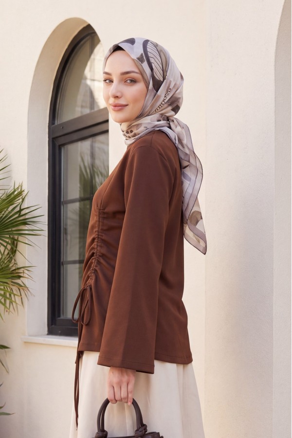 سويت شيرت قطني بقصة أمامية غير متماثلة مع تفاصيل رباط -بنى