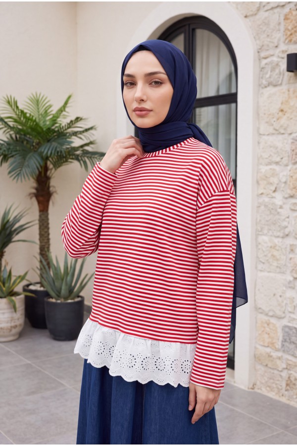 سويت شيرت قطني مخطط بحافة مكشكشة وياقة دائرية -أحمر