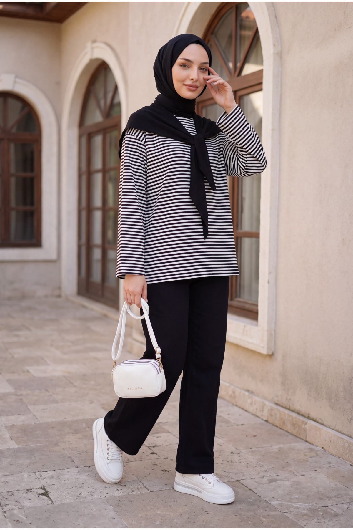 Fine-Striped Wide-Sleeve Crew-Neck Sweatshirt with Scarf Detail -Black