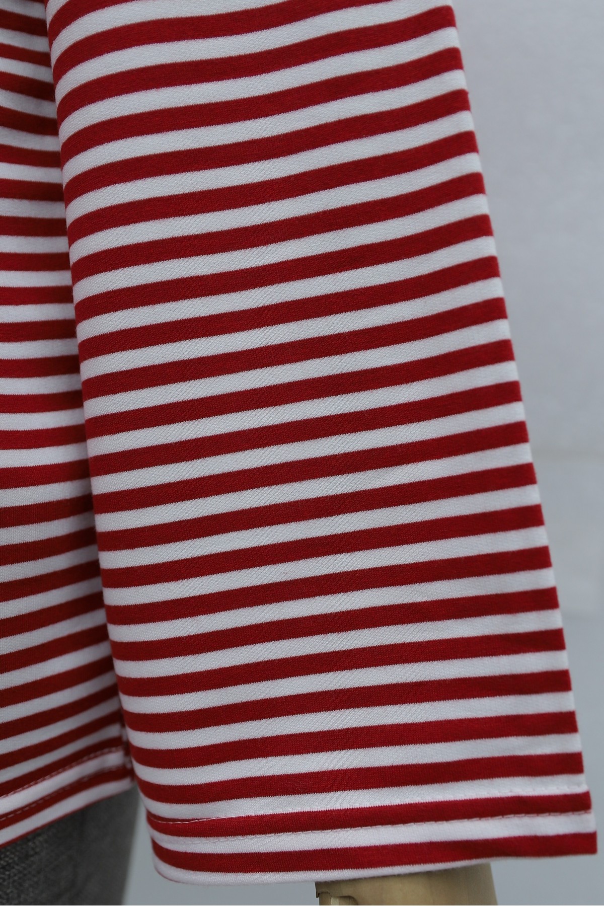 Fine-Striped Wide-Sleeve Crew-Neck Sweatshirt with Scarf Detail -Red