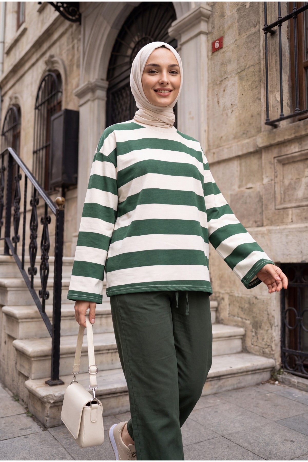 Crew Neck Thick-Striped Sweatshirt -Emerald