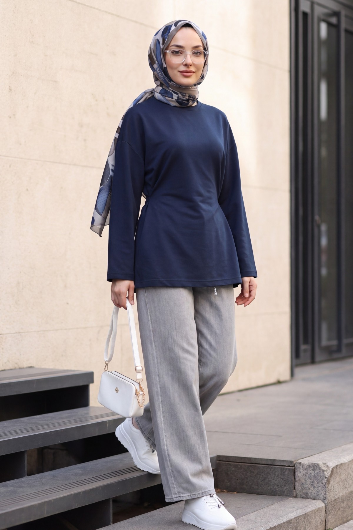Lycra-Blend Poly-Viscose Sweatshirt with Drawstring Waist Detail -Navy blue