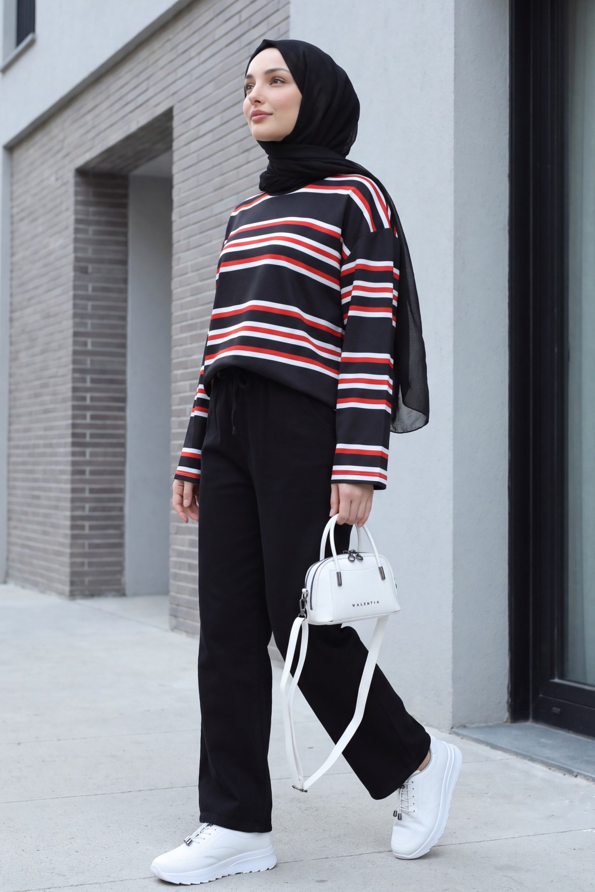 Crew Neck Thick-Striped Relaxed-Fit Jersey Sweatshirt -Black