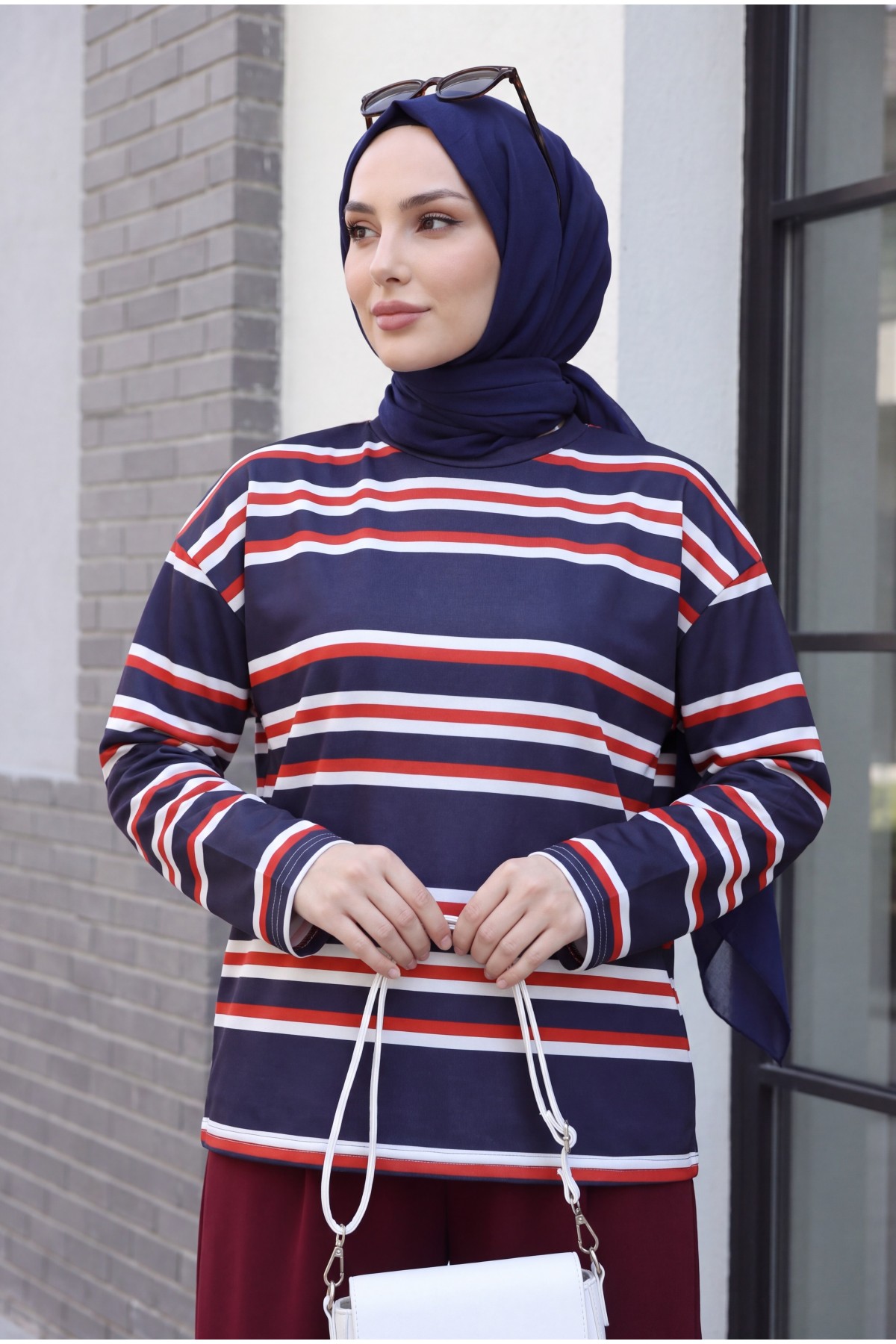 Crew Neck Thick-Striped Relaxed-Fit Jersey Sweatshirt -Navy blue