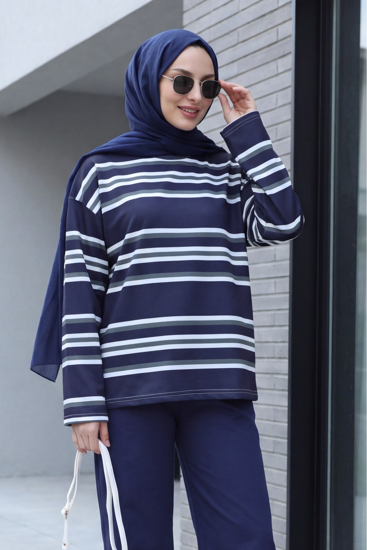Crew Neck Thick-Striped Relaxed-Fit Jersey Sweatshirt -Smoked 