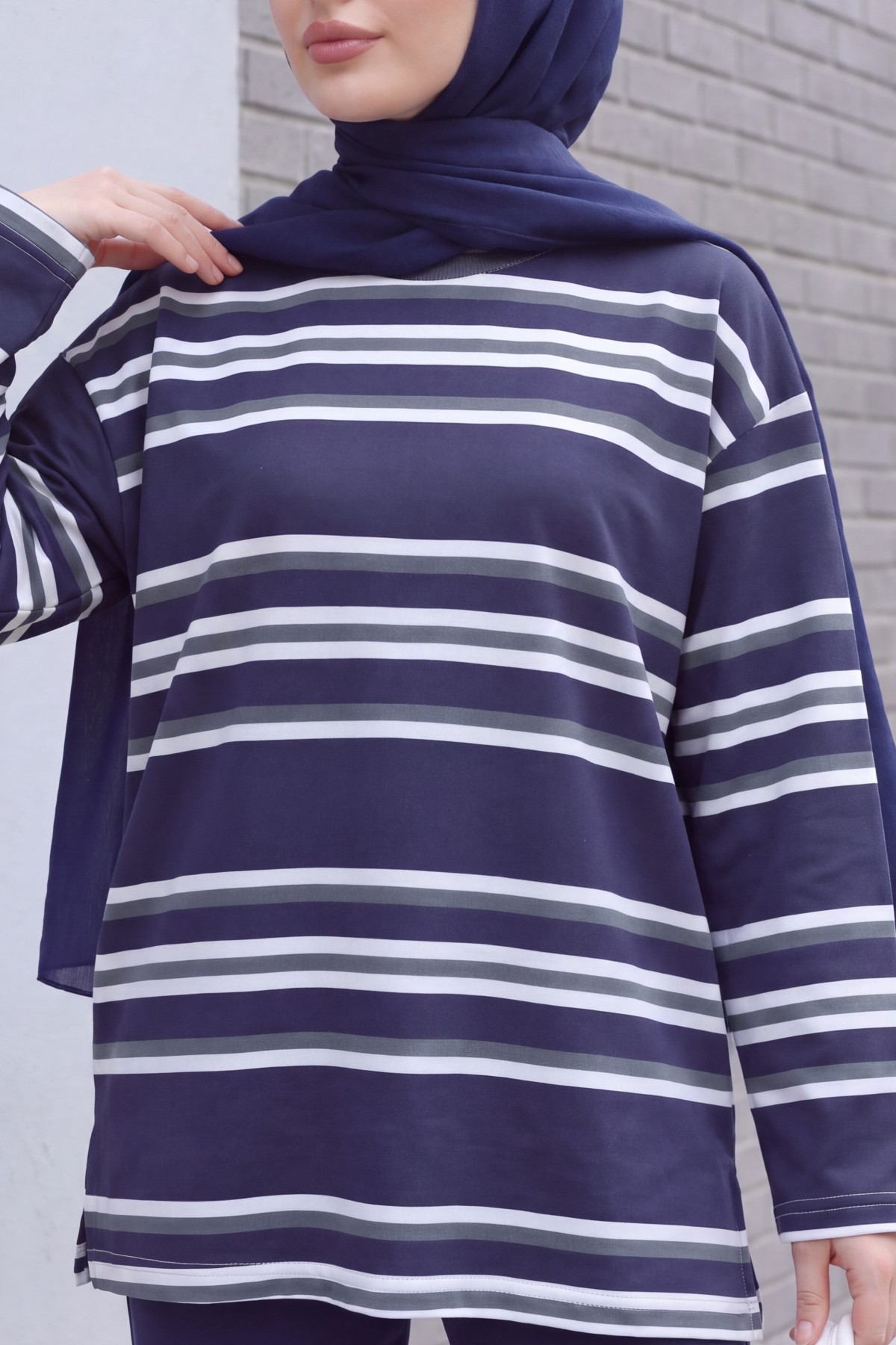 Crew Neck Thick-Striped Relaxed-Fit Jersey Sweatshirt -Smoked 