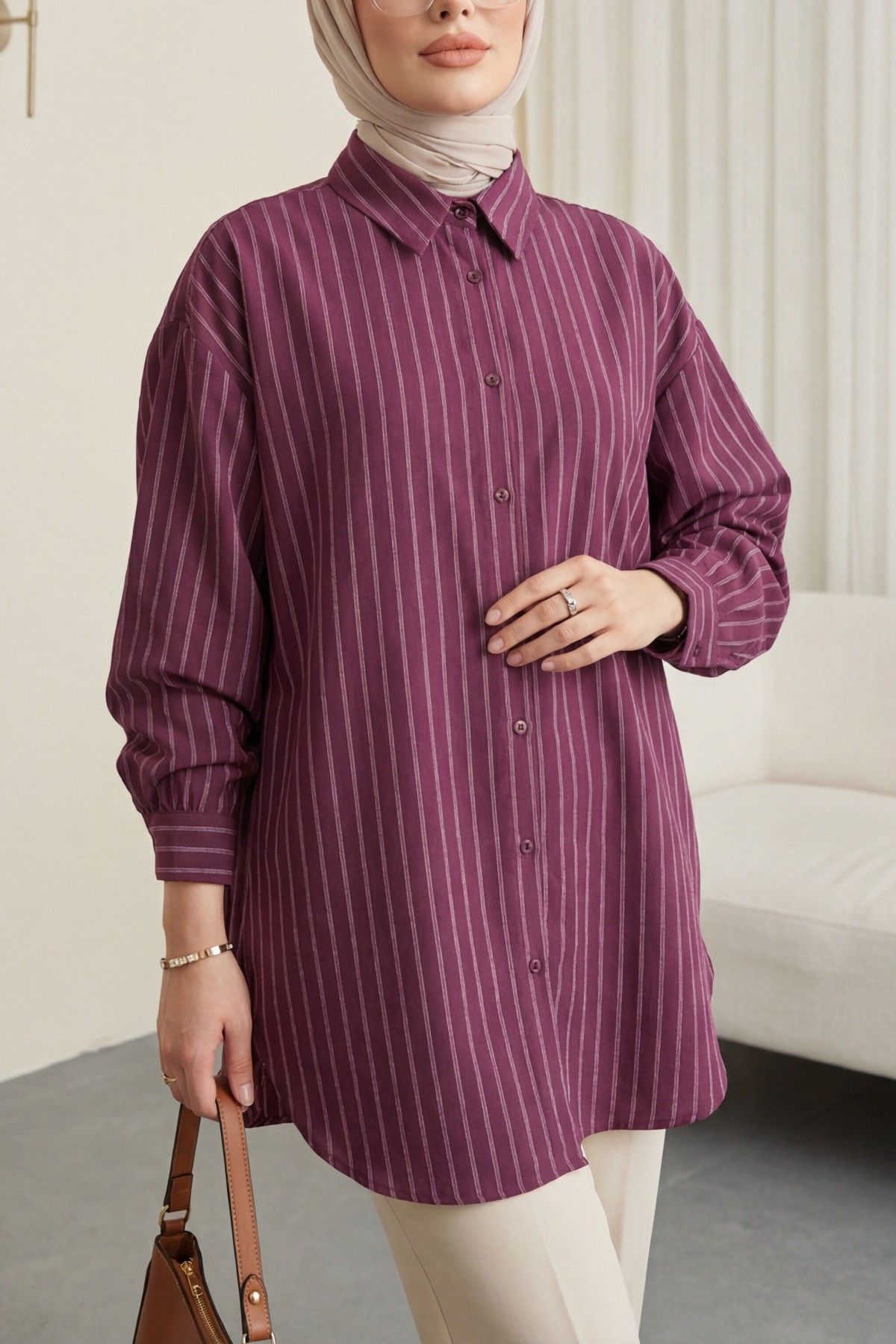 Striped Slit Loose-Fitting Linda Shirt -Maroon