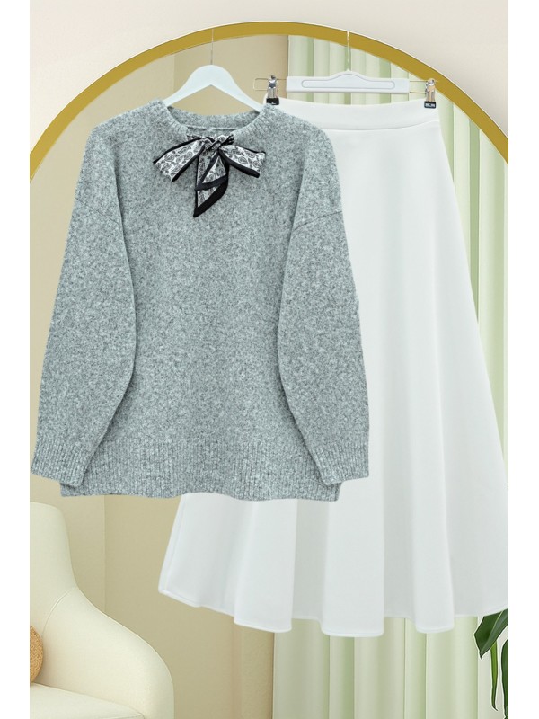 Yakası Fular Detaylı Yumoş Triko Kazak -Gri