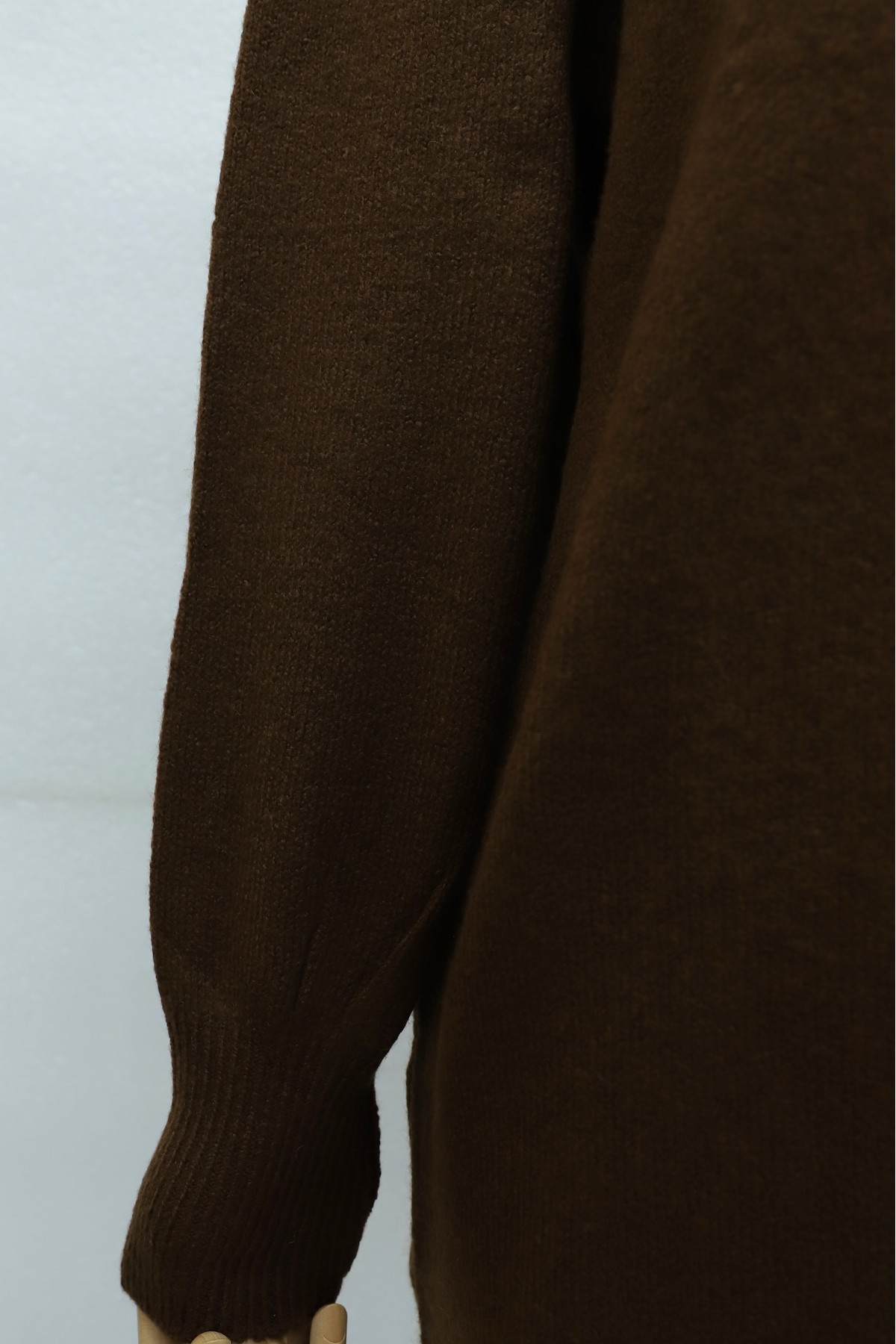 Floral Stone-Embellished Knit Tunic with Balloon Sleeves and Slits -Brown