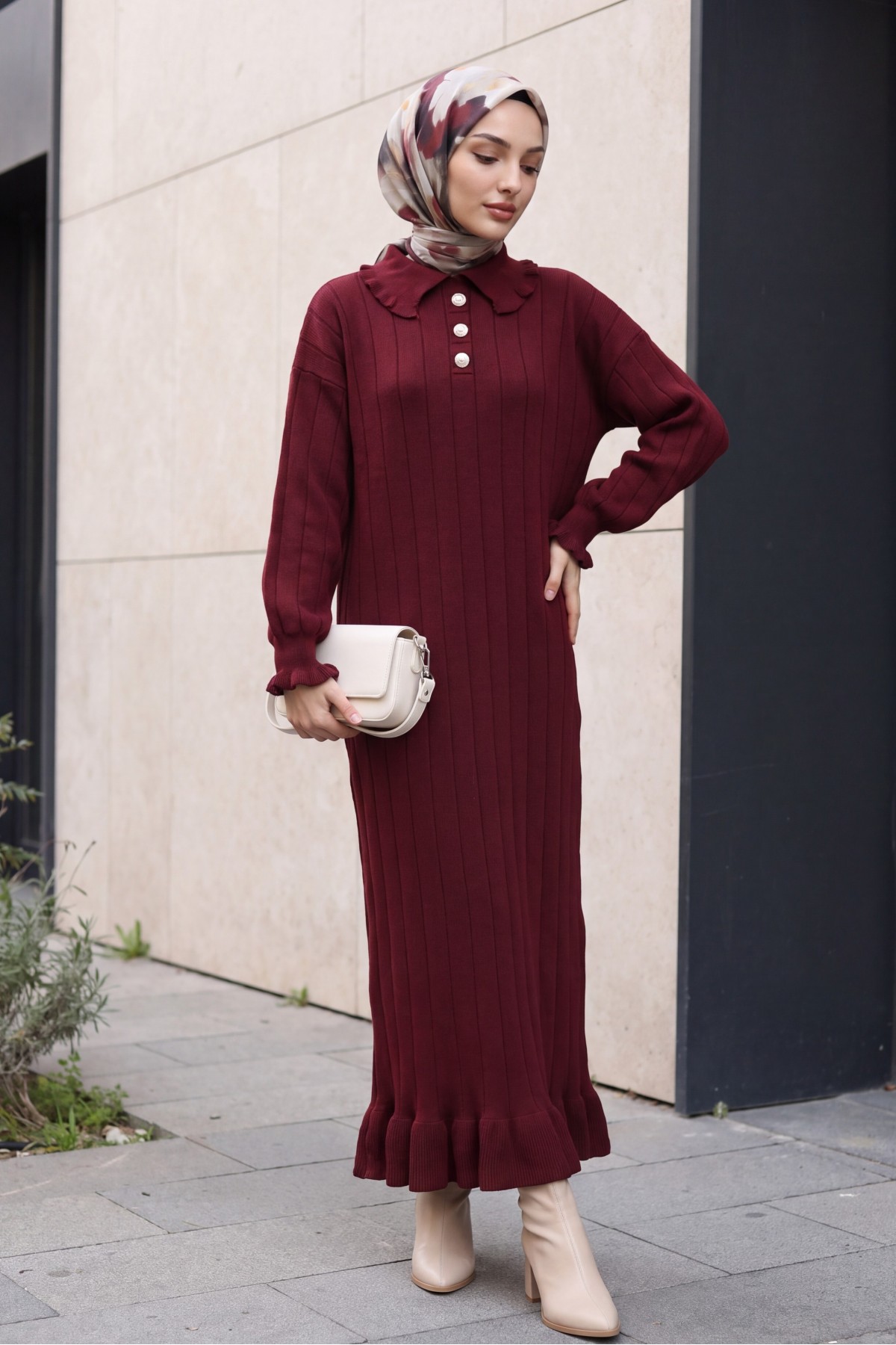 Button-Detail Knit Dress with Ruffles at the Collar and Hem -Maroon