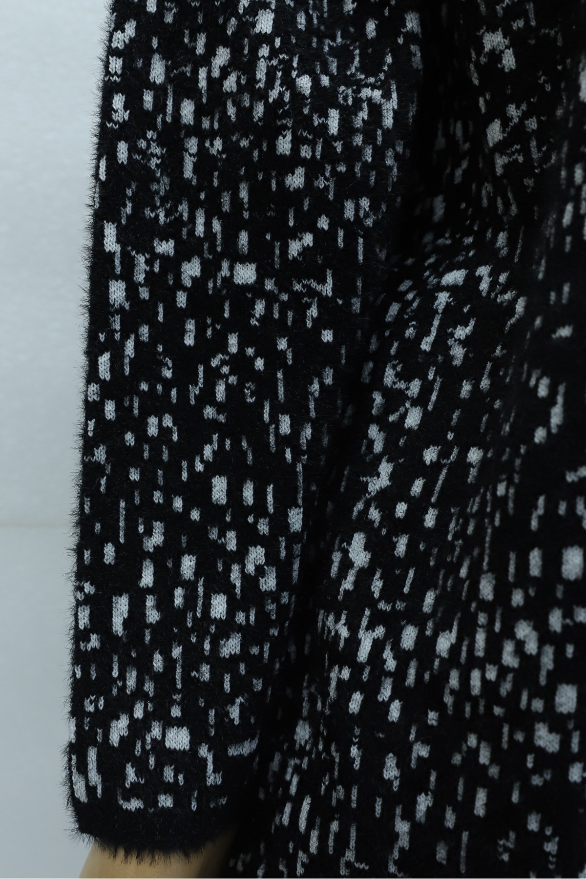 Mock-Neck Patterned Textured Knit Tunic -Black