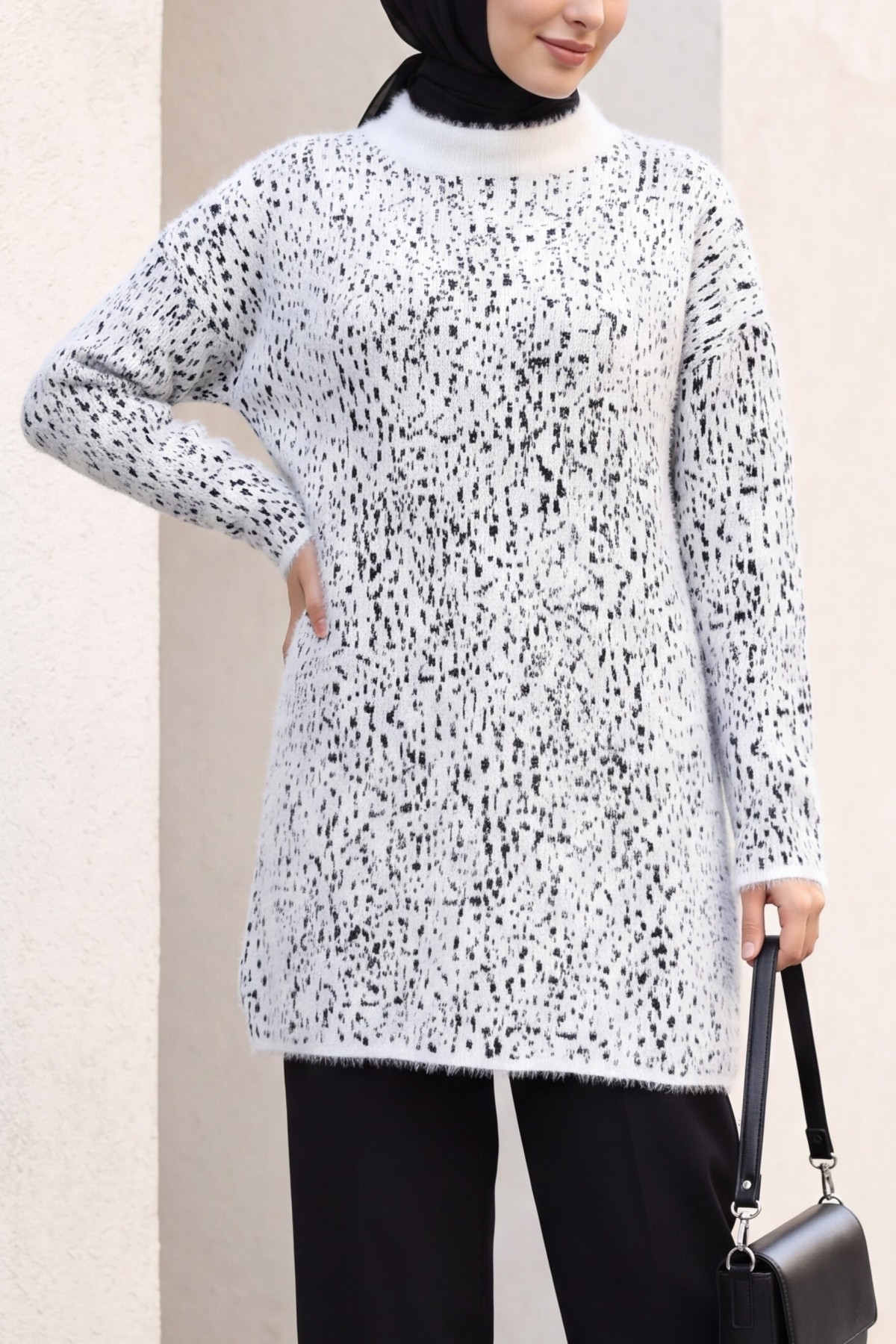 Mock-Neck Patterned Textured Knit Tunic -White