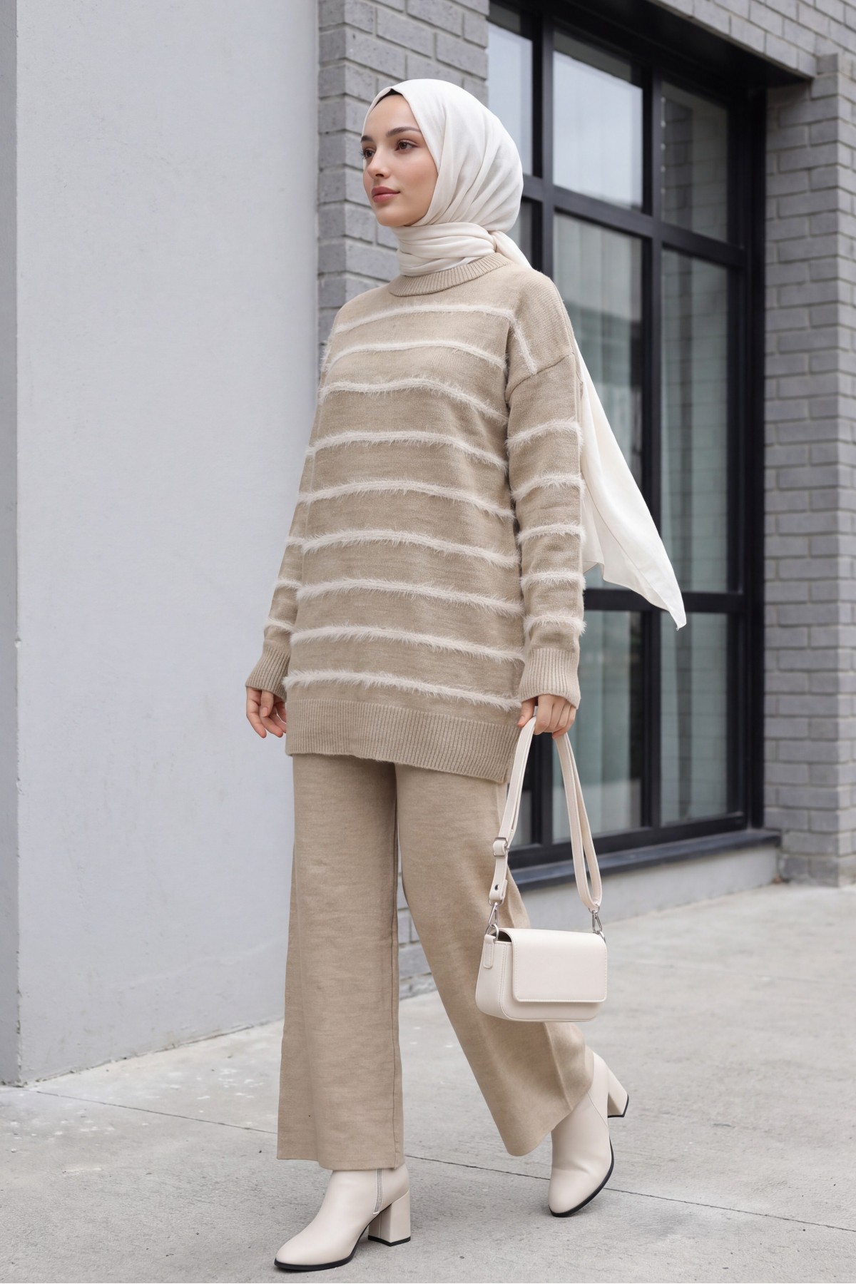 Knitted Set with Crew Neck, Striped Accents, and Matching Trousers - Soil