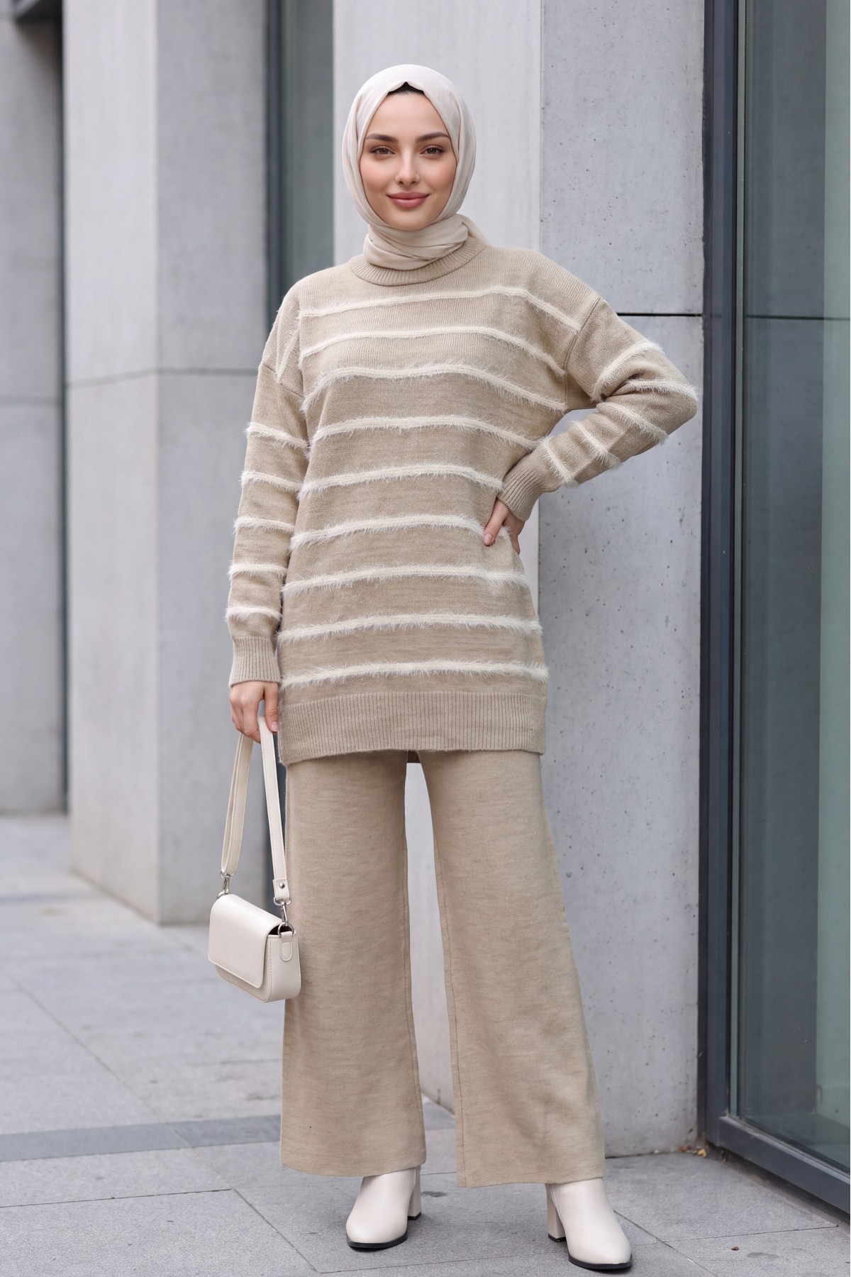 Knitted Set with Crew Neck, Striped Accents, and Matching Trousers - Soil