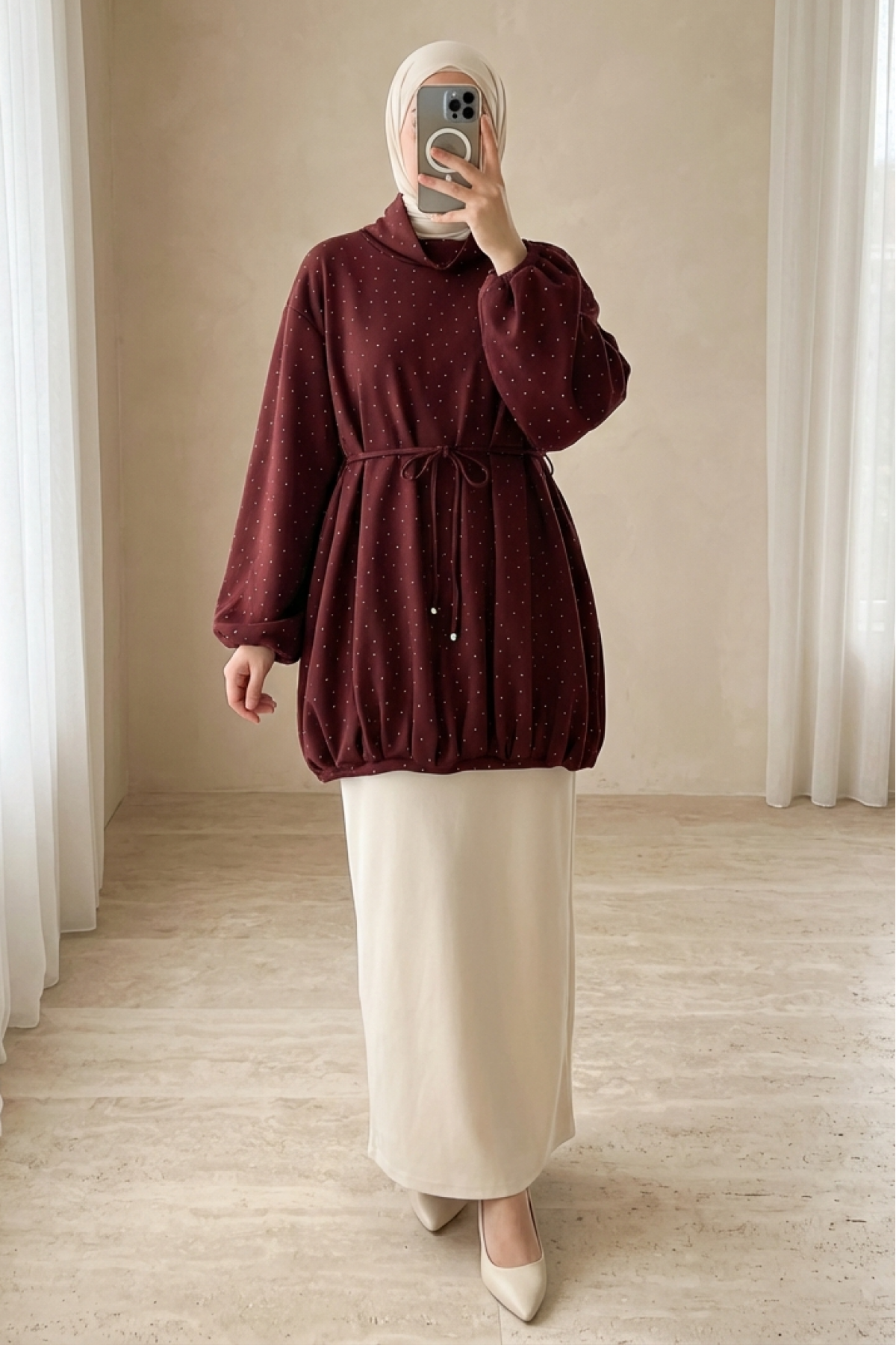 سويت شيرت من أويشو مع تنورة مرنة وخصر مربوط وياقة مدورة نصفية -بوردو