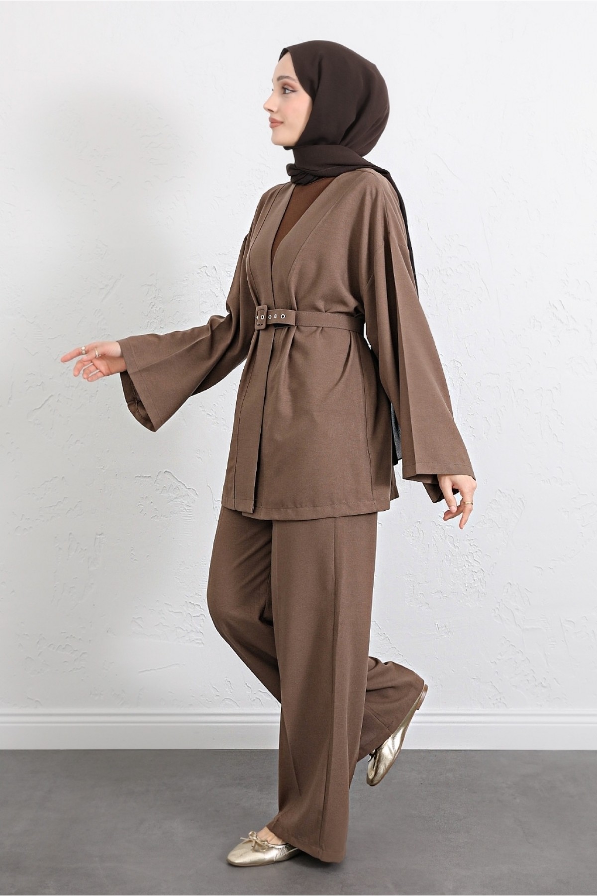 Kimono Set with Belt and Trousers  -Brown