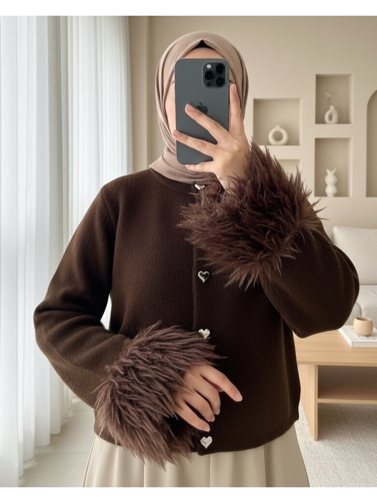 Kalp Düğmeli Kolu Saçaklı Triko Hırka -K. Kahve