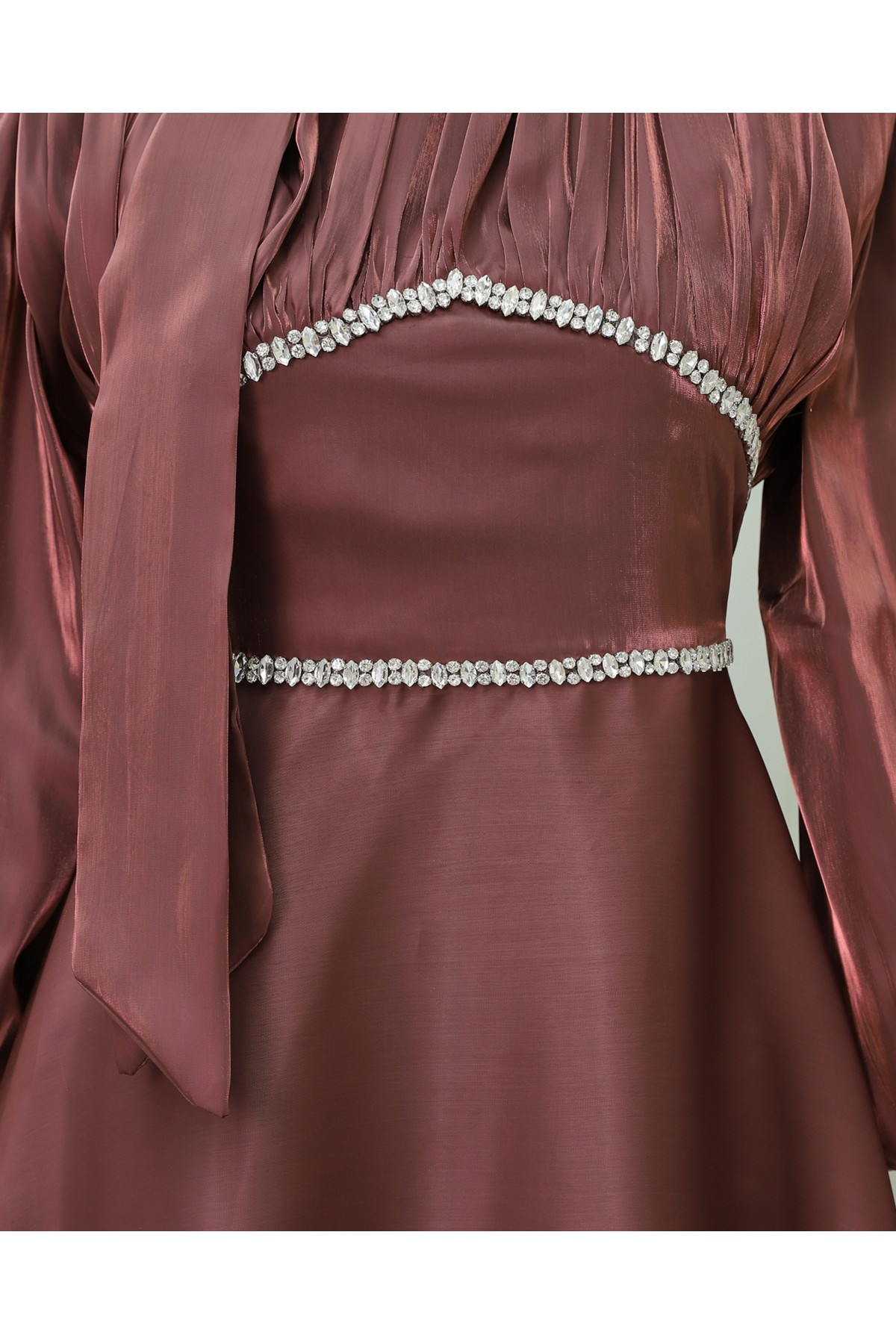 Yakası Fiyonklu Beli Taş Detaylı Balon Kol Abiye -G.Kurusu