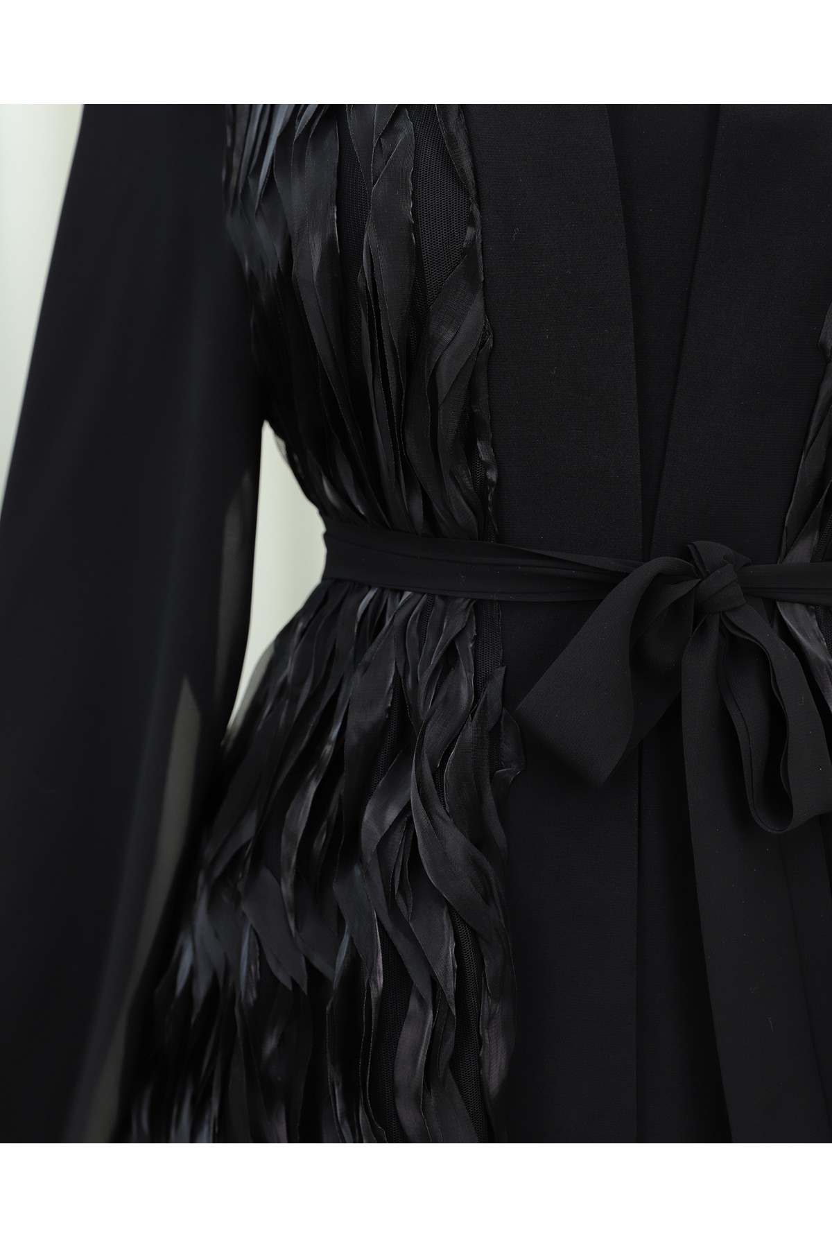 Önü Tül Detaylı Kemerli Eteği Katlı İkili Abaya Takım -Siyah