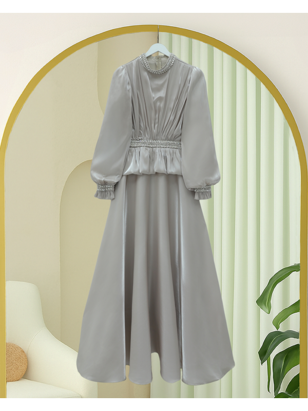 Beli Volan Detaylı Taşlı Janjan Saten Abiye -Taş