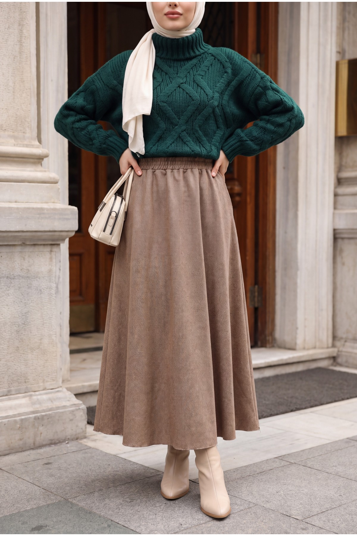 Diagonal Skirt with Elastic Waist and Double Pockets  -Mink color