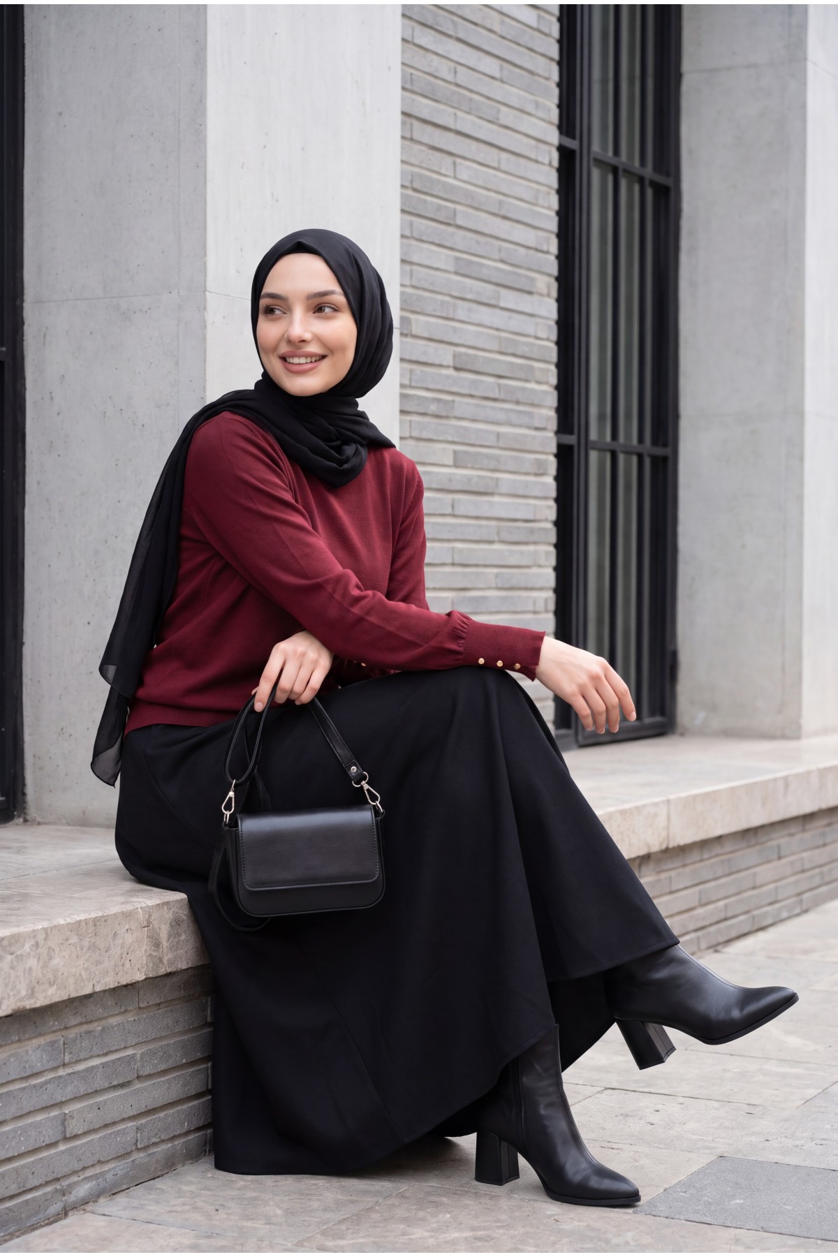 انغلق خبأ ألف خط تنورة -أسود