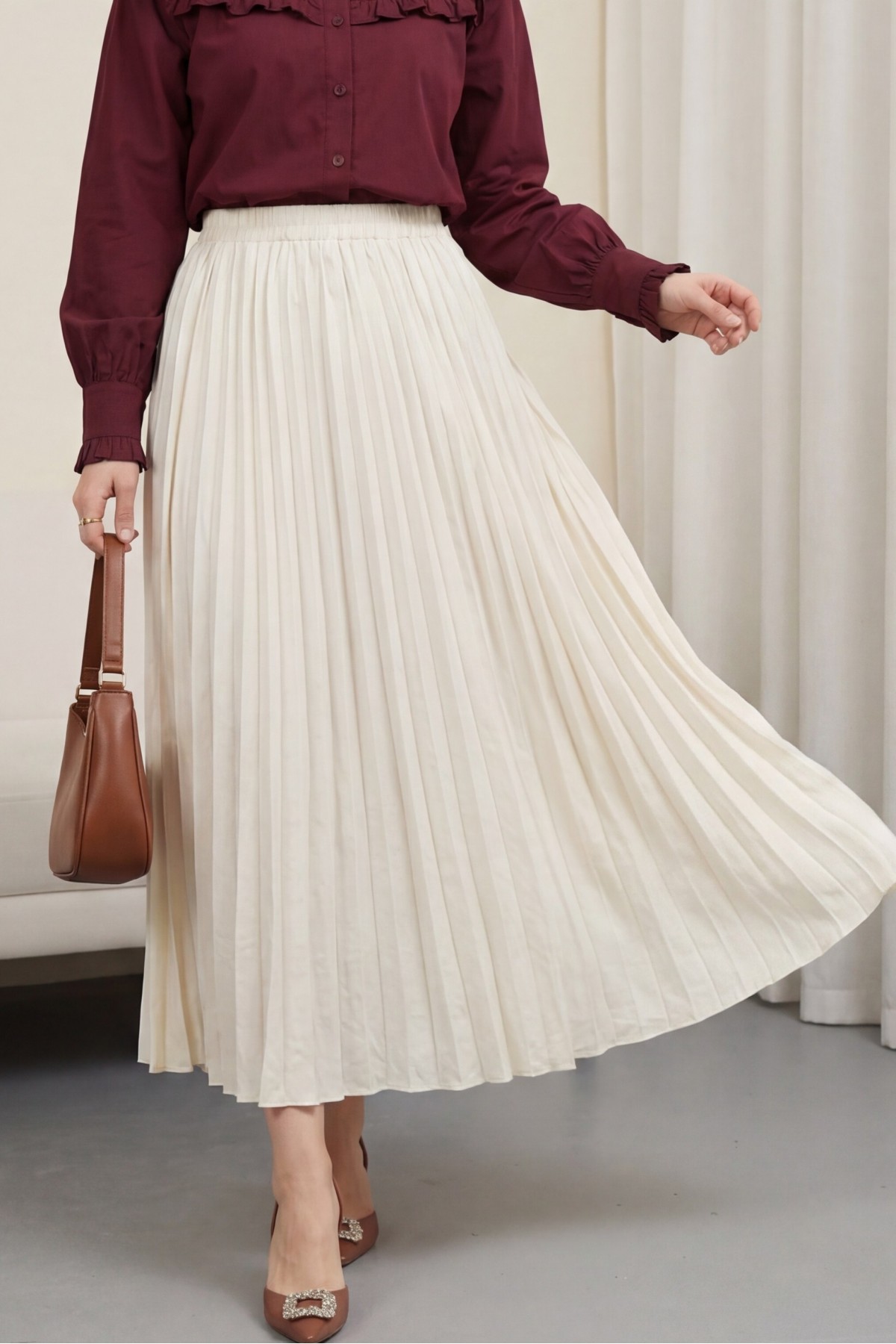 تنورة واسعة بخصر مطاطي  -أبيض سكري