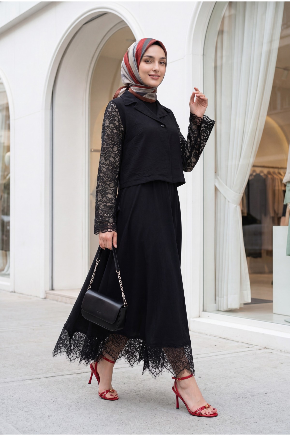 One-button Strawberry Set with Lace Detail on Sleeves and Hem -Black
