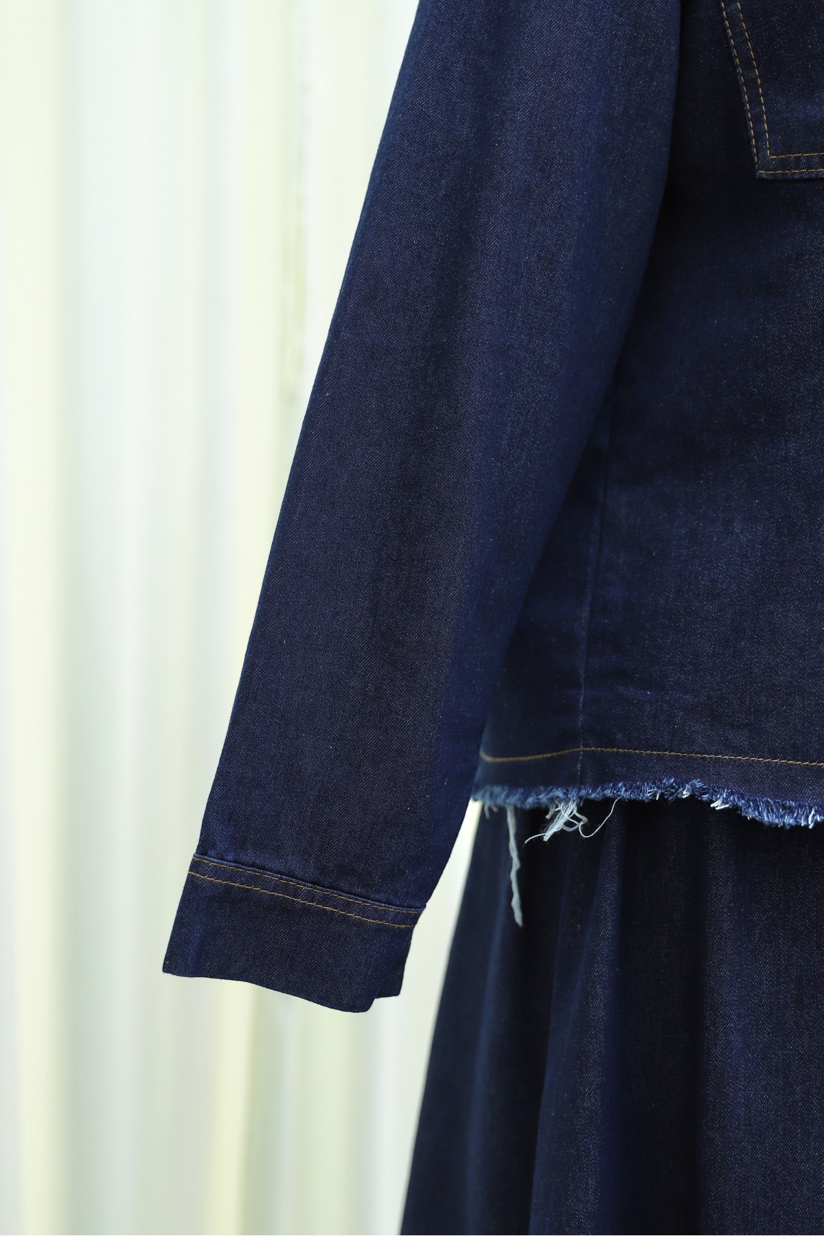Shirt Collar Double Pocket Buttoned Denim Suit with Fringed Hem -dark lacquer