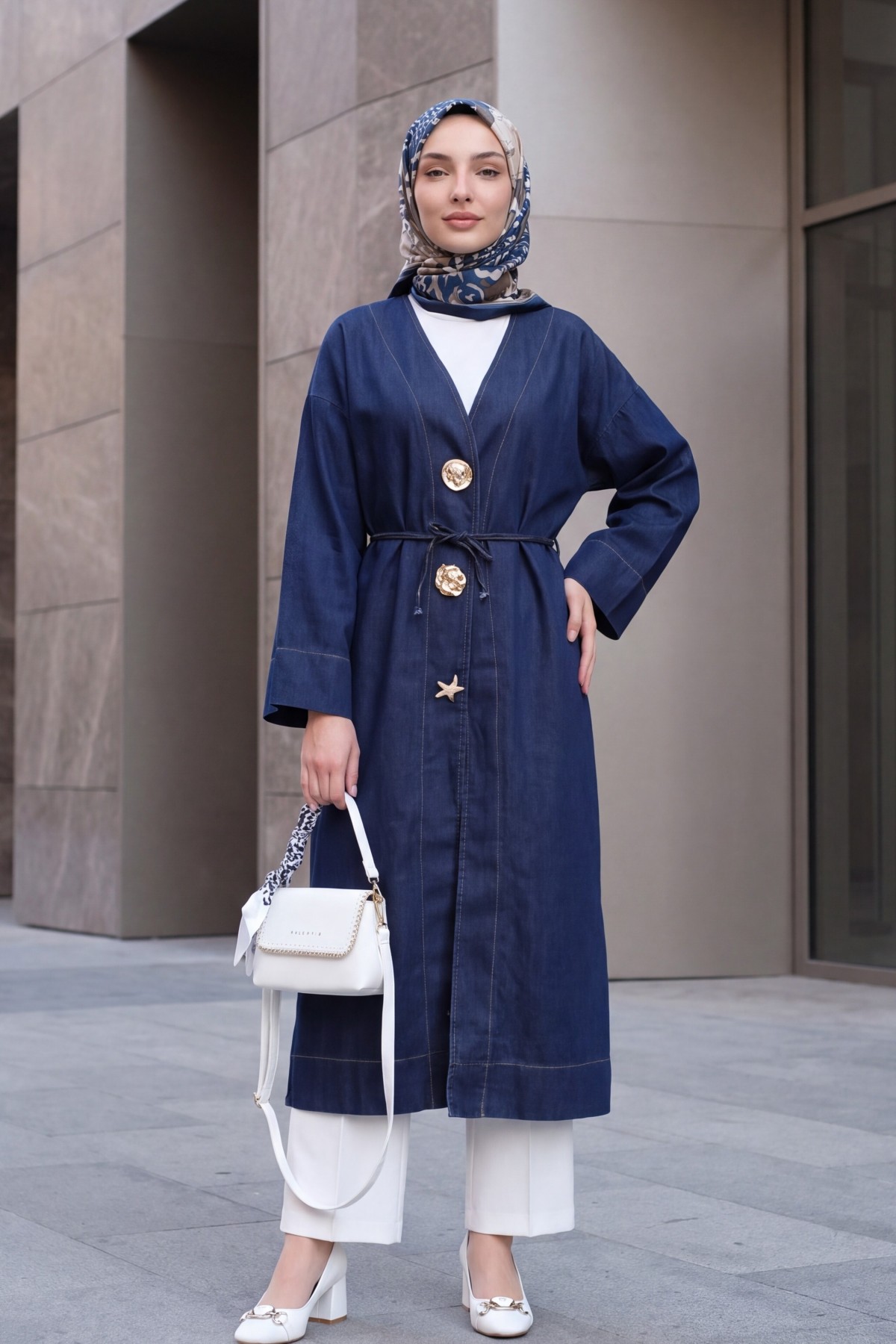 Long Denim Kimono with Belt, Brooch, and Slit -dark lacquer
