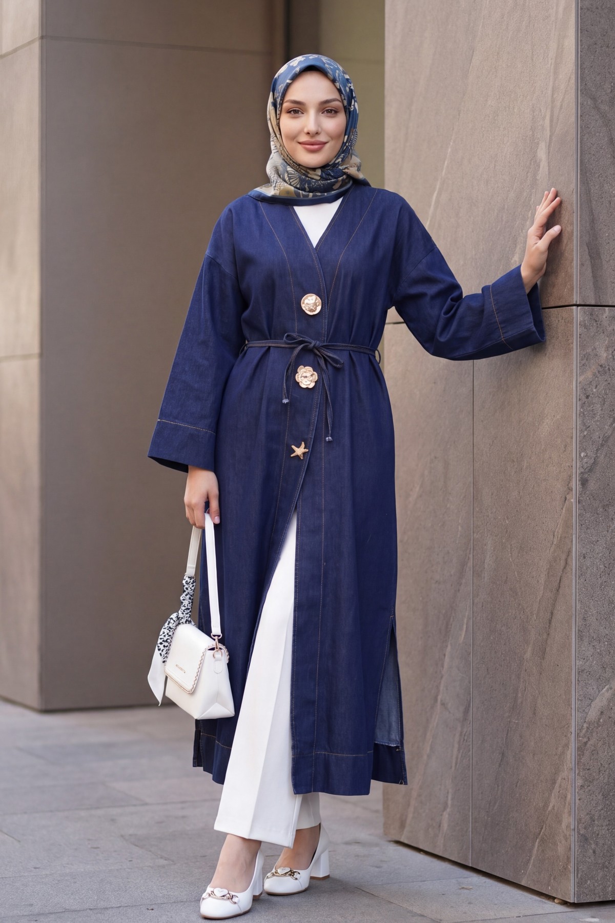 Long Denim Kimono with Belt, Brooch, and Slit -dark lacquer