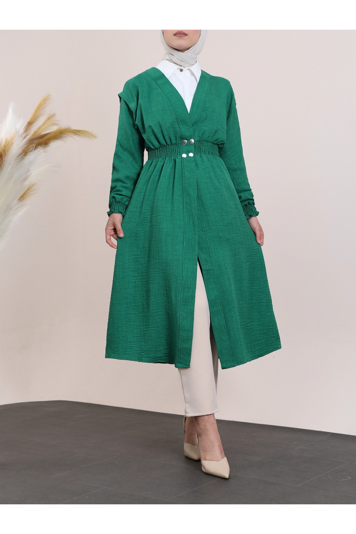 قبعة من الكتان بأكمام مرنة وخصر ومشابك -أخضر