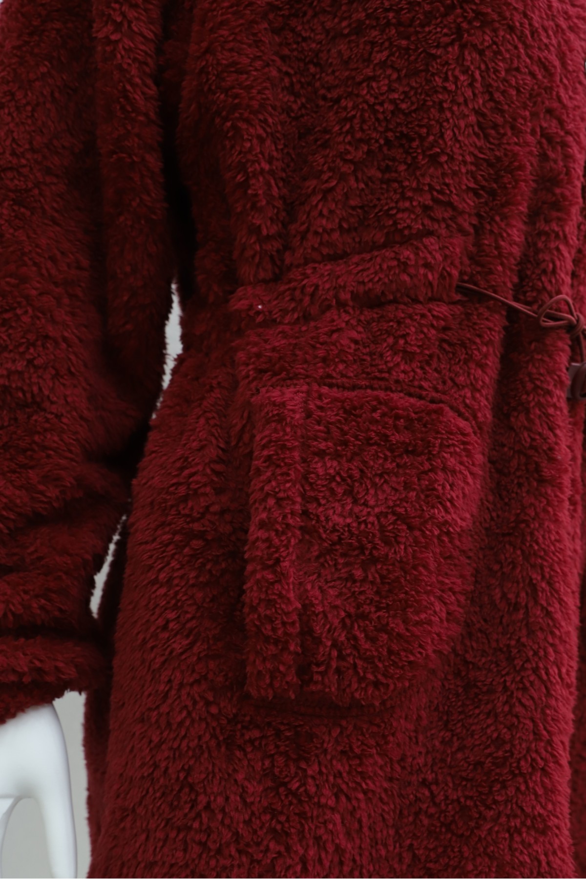 Beli Lastikli Kapşonlu Fermuarlı Peluş Mont    -Bordo