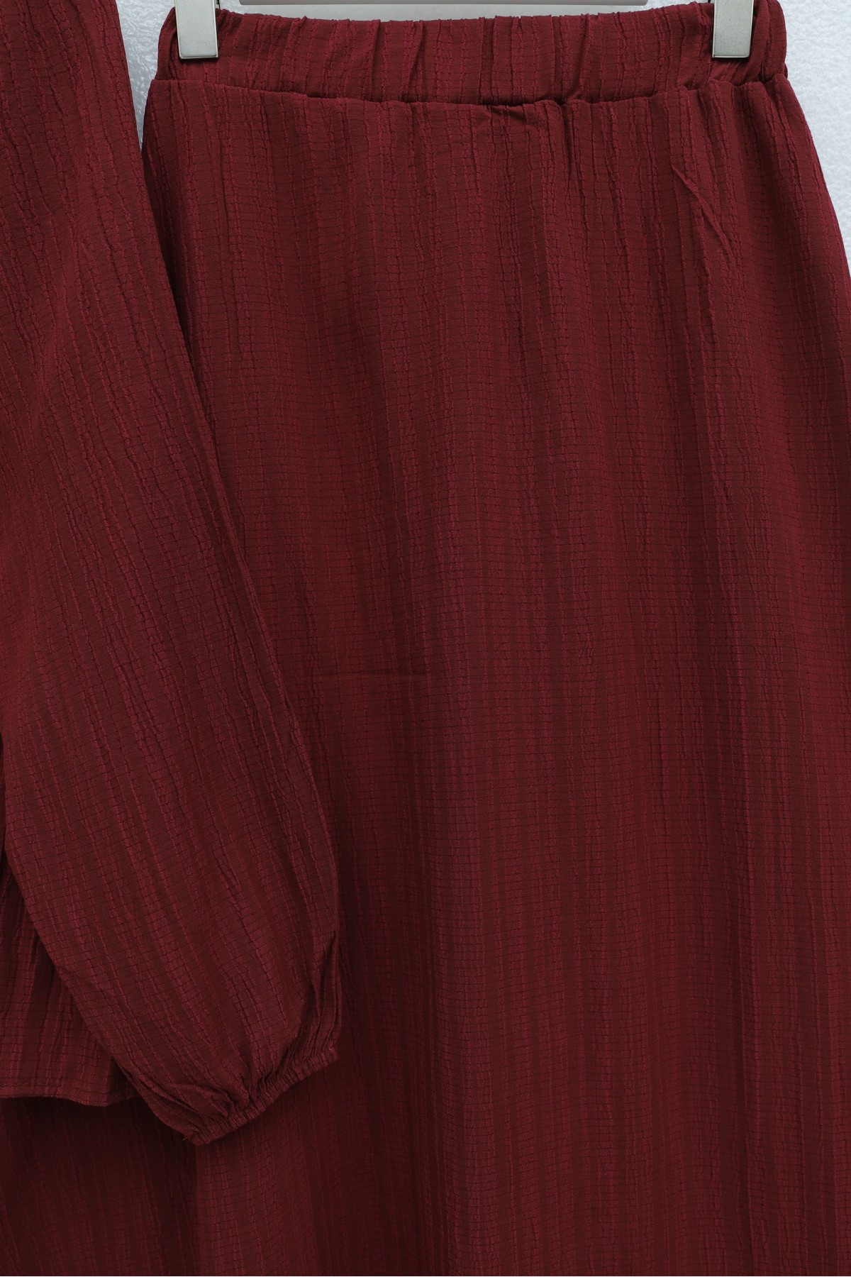 Front-tie, elasticated sleeve, crinkle kimono set with skirt. -Maroon