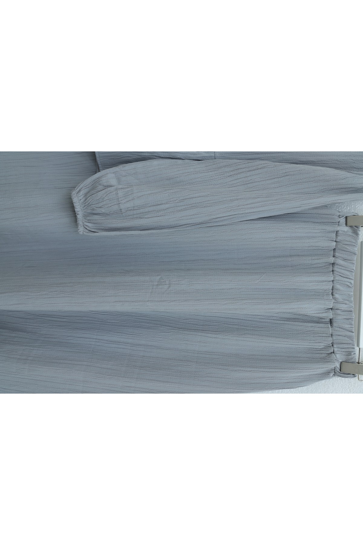Front-tie, elasticated sleeve, crinkle kimono set with skirt. - Light grey