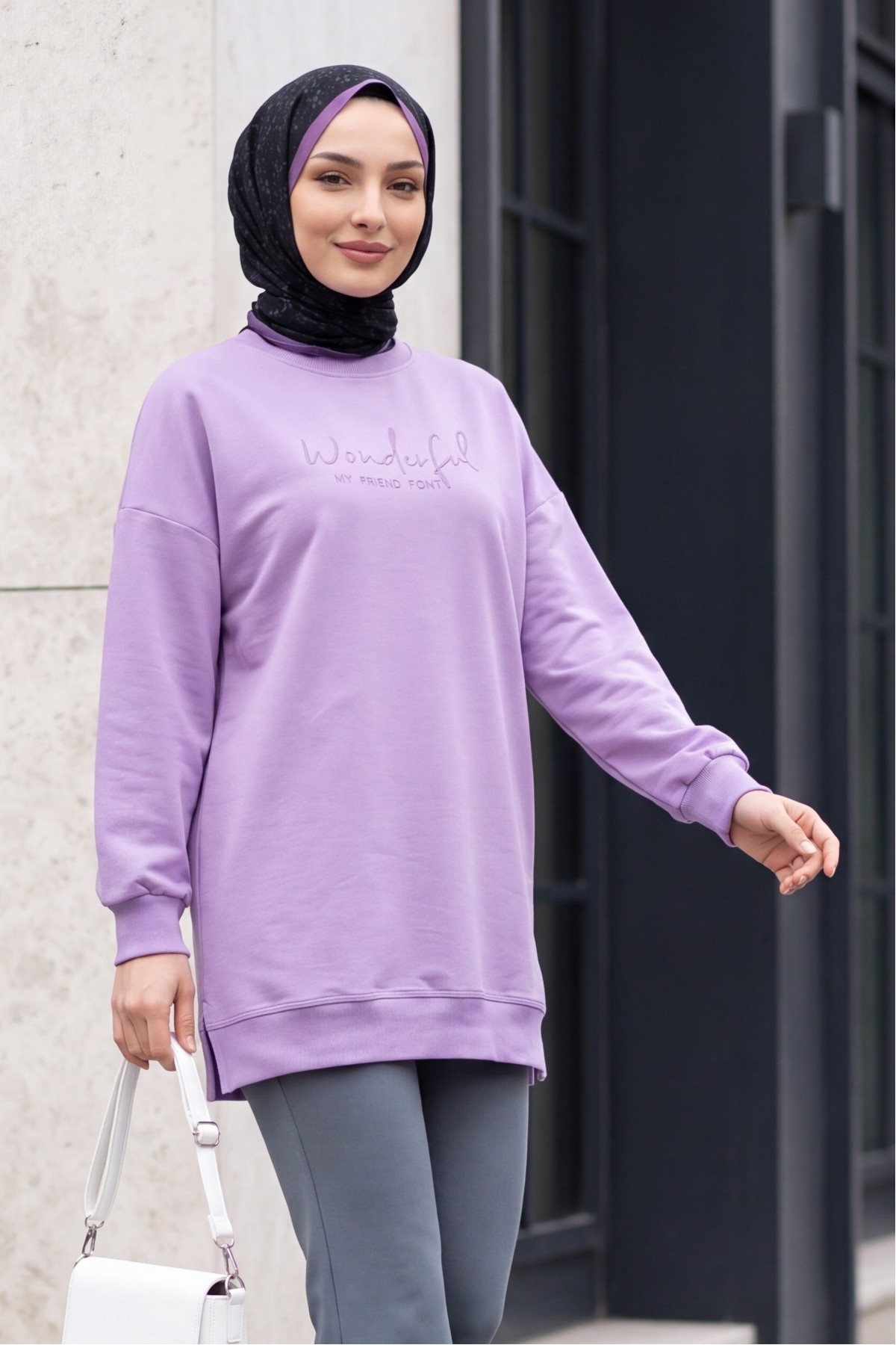 Bisiklet Yaka Kabartma Yazılı Penye Sweat -Açık Lila