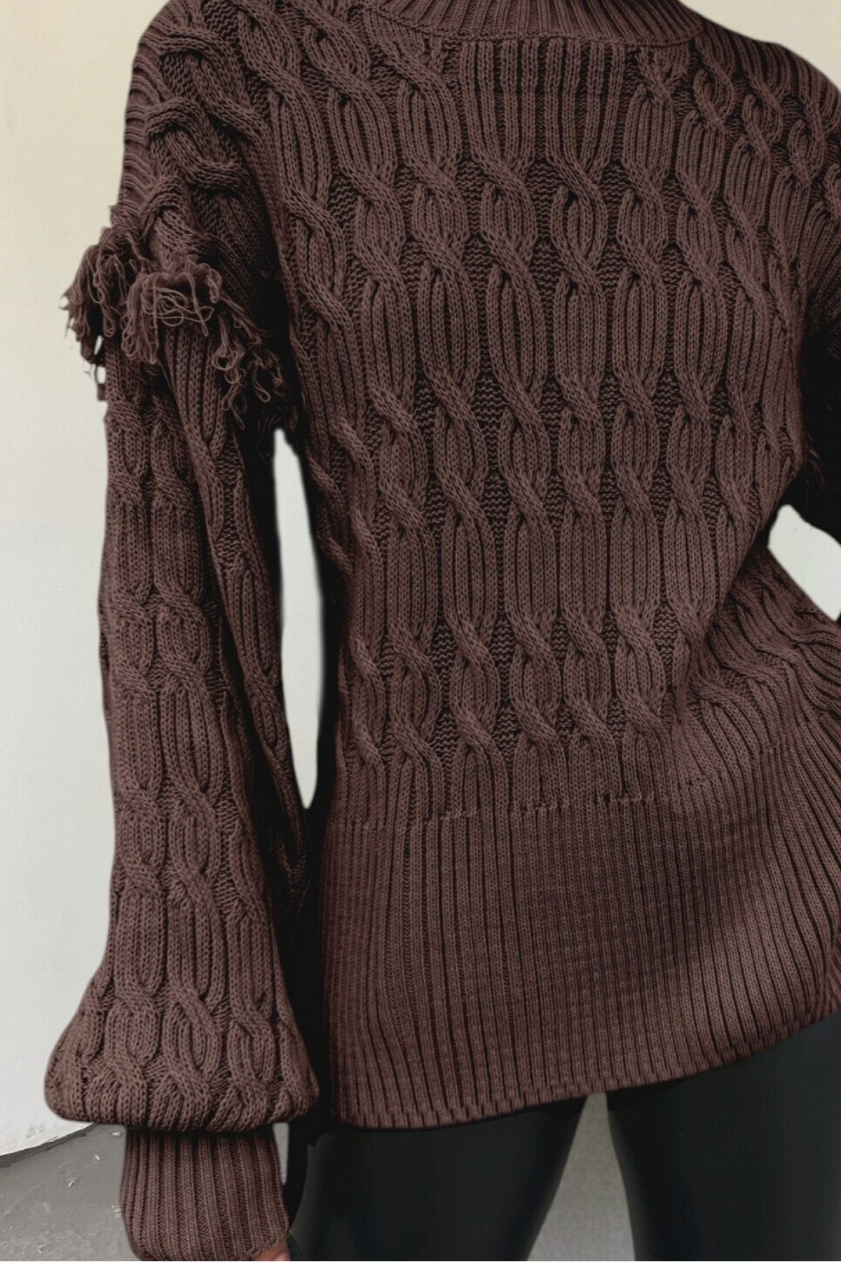 سترة تريكو بأكمام بالون وشرابة -بنى