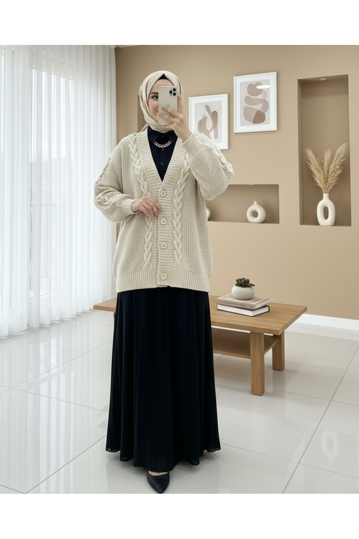 كارديجان شتوي مزين بسلسلة محبوكة  -حجر