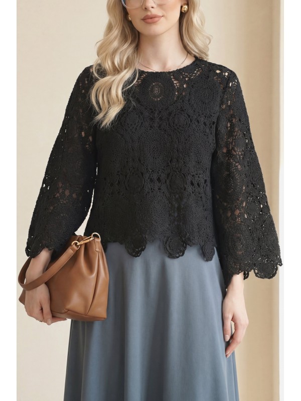 بلوزة محبوكة برقبة دائرية وأكمام إسبانية -أسود