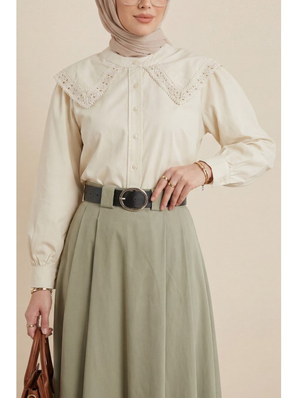 قميص بوبلين بأزرار وياقة بيتر بان مع تفاصيل من الدانتيل -اللون البيج