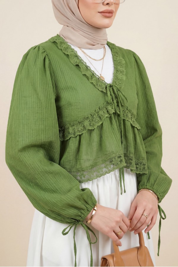 Fırfır Detaylı V Yaka Yarı Transparan Bluz -Yeşil
