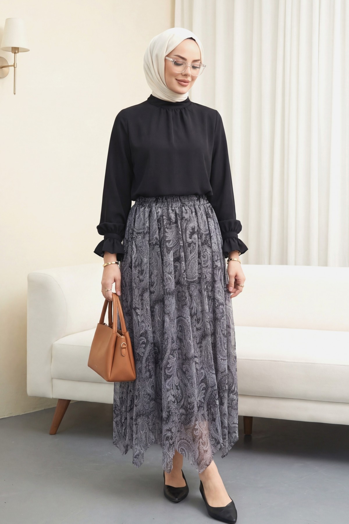 Dik Yaka Kolu Fırfırlı Bağcıklı Arkası Fermuarlı İthal Krep Bluz -Siyah